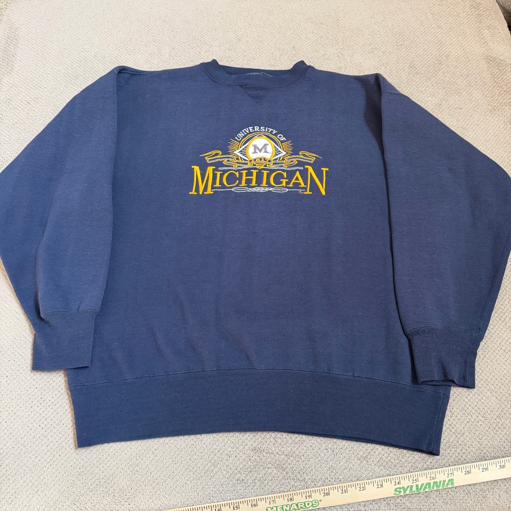 Vintage 1990s University of Michigan Midwest Embroidery Navy Sweatshirt XL